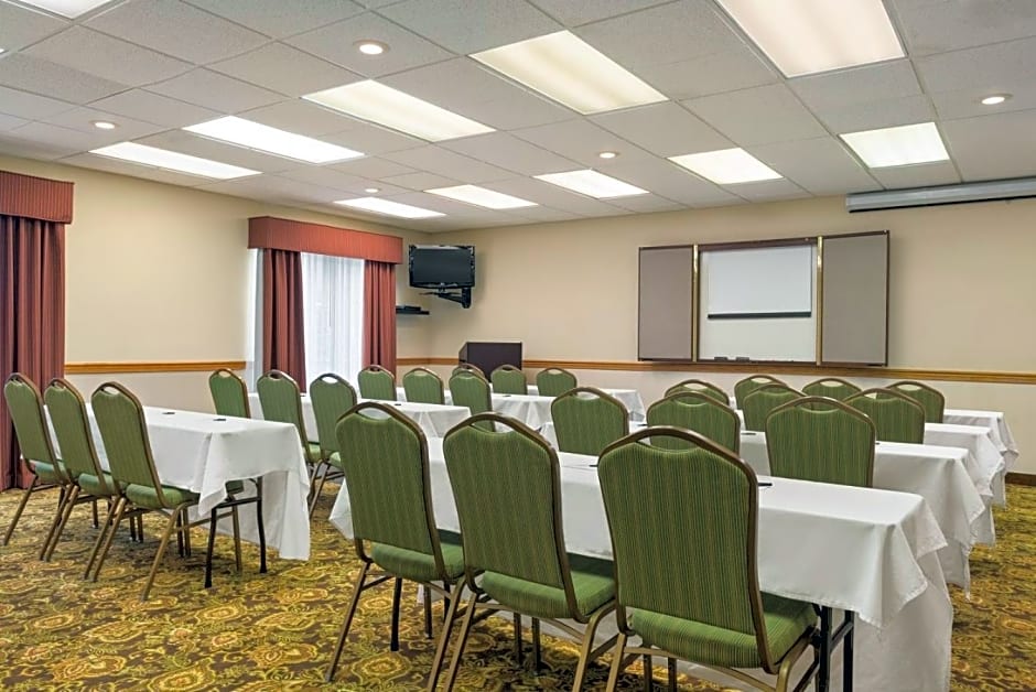 Country Inn & Suites by Radisson, Paducah, KY