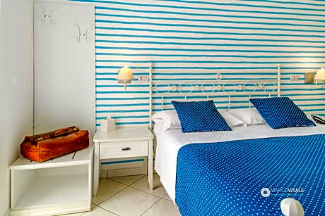 Triple Room with Balcony