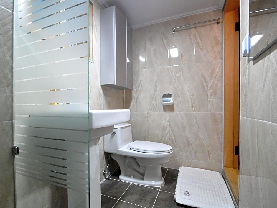 Gallery Jin Hanok Guesthouse