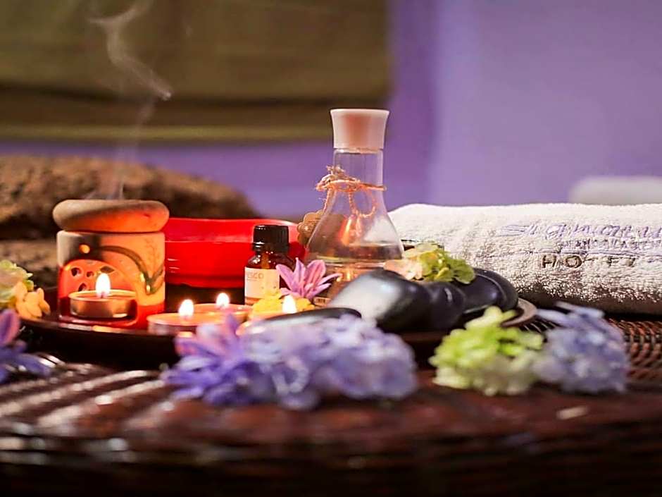 Hotel Signature Mandala Kencana