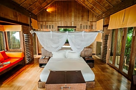 2 Bedroom Sunset Ocean View Pool Retreat
