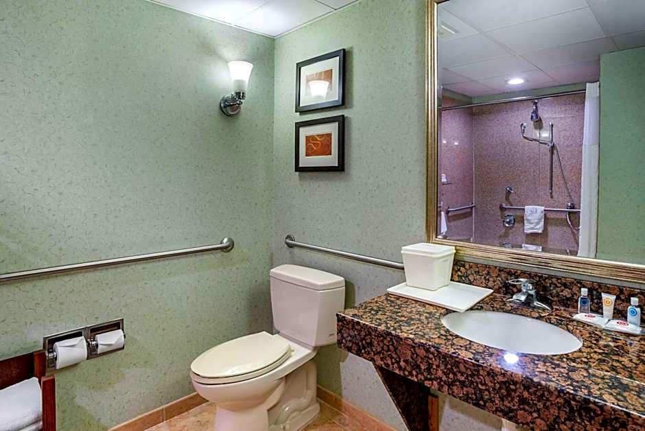 Comfort Suites Hagerstown Southeast