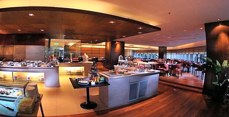 Astana Wing - Riverside Majestic Hotel