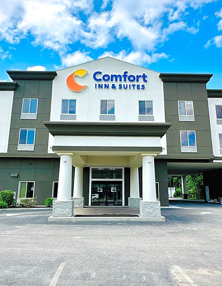 Comfort Inn & Suites Plainville-Foxboro