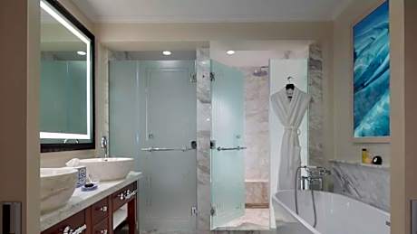 Garden View Two Queen Beds