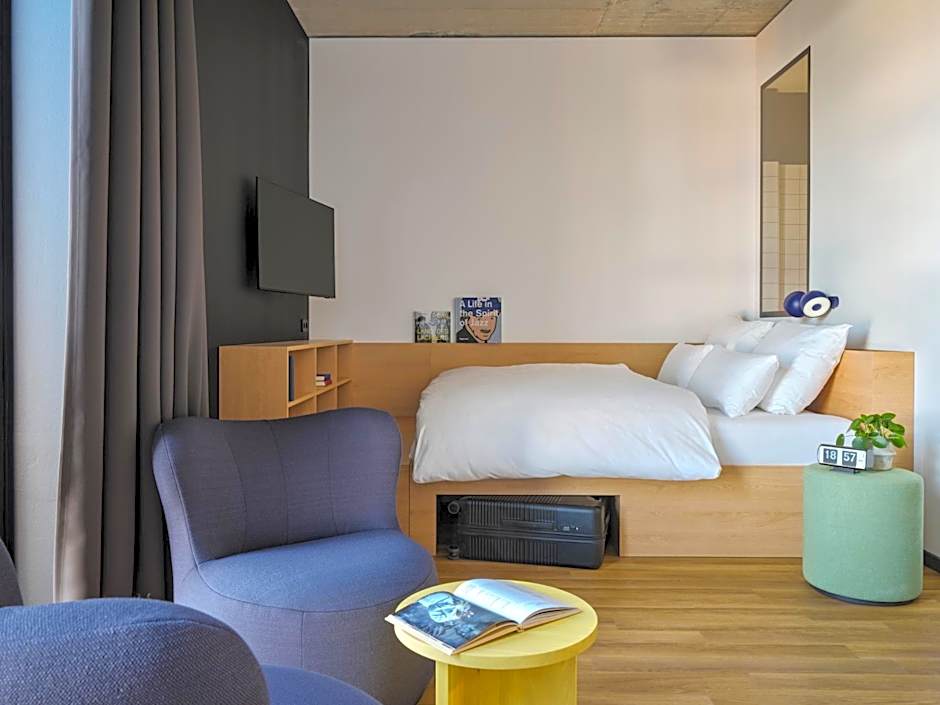 STAYERY Gütersloh Hauptbahnhof