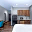 La Quinta Inn & Suites by Wyndham Centralia