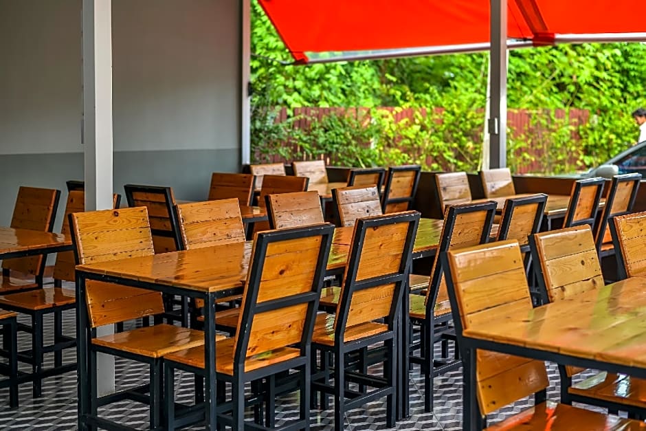 Nai Yang Place - Phuket Airport