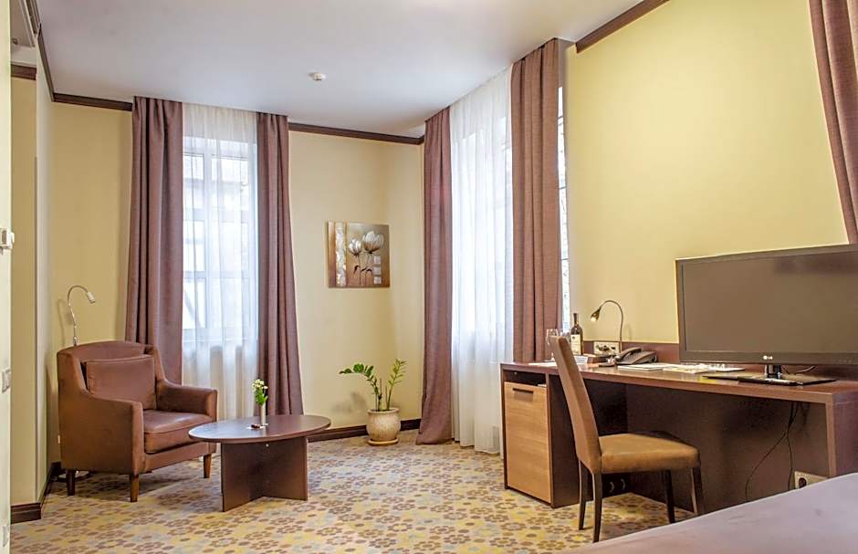 Park-Hotel Golosievo