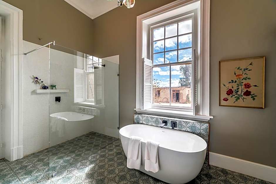 Welgeluk Feather Palace