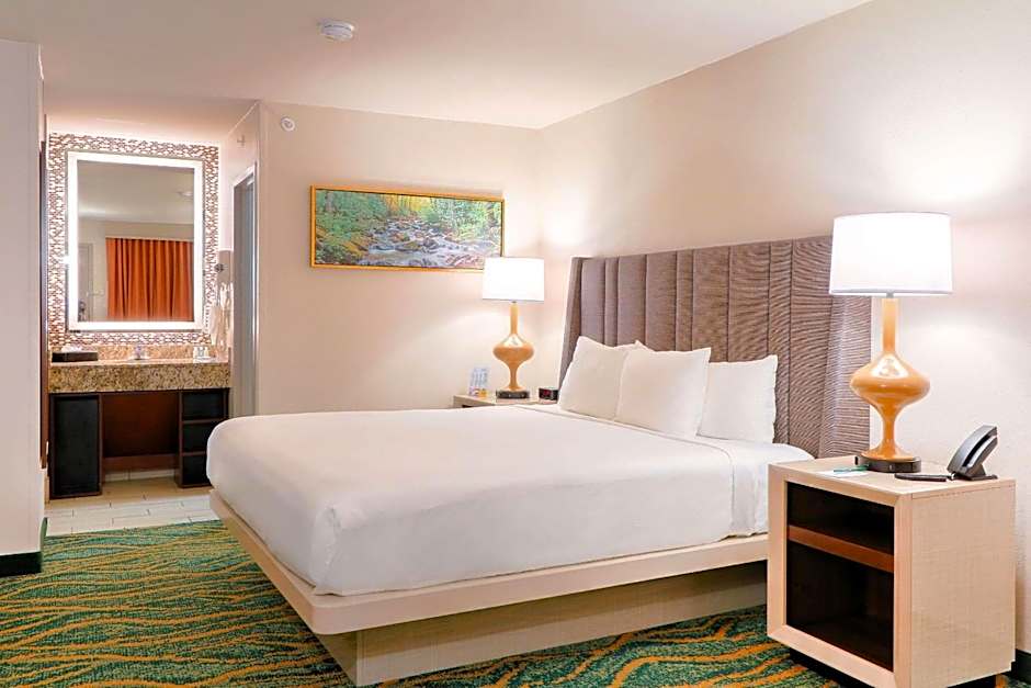 Quality Inn Near the Island Pigeon Forge