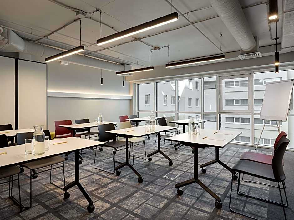 ibis Kyiv Beresteiska