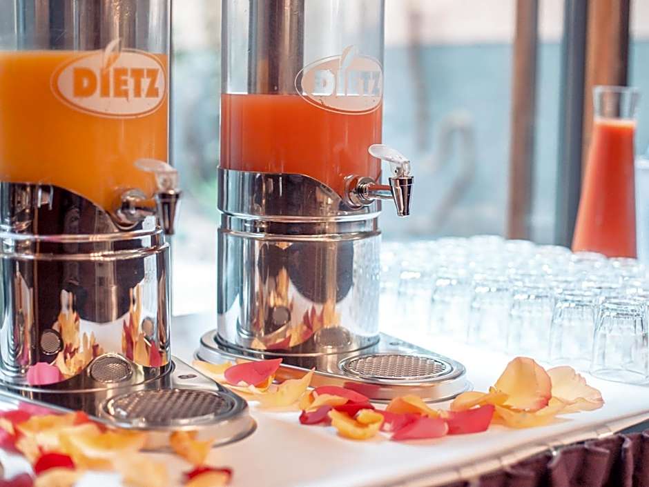 Hotel Bleibtreu Berlin by Golden Tulip