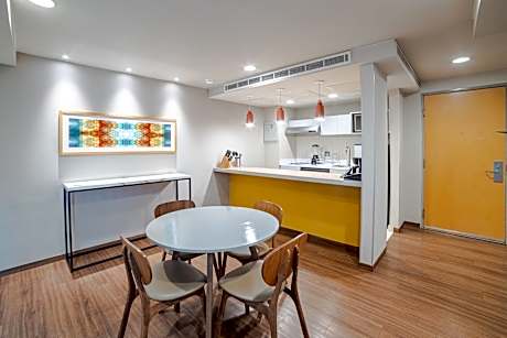 Suite, 1 Bedroom (1 Double Bed)
