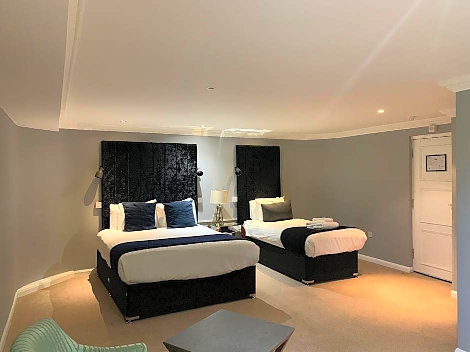 Barons Court Hotel Walsall