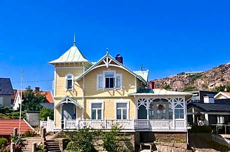 Strandflickornas Annex Gula Villan