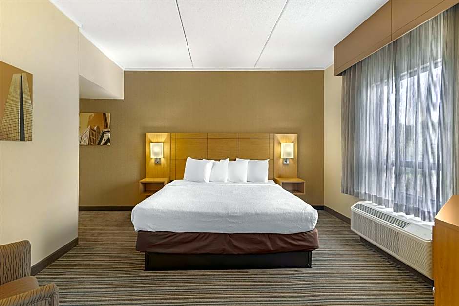 Best Western Royal Plaza Hotel & Trade Center