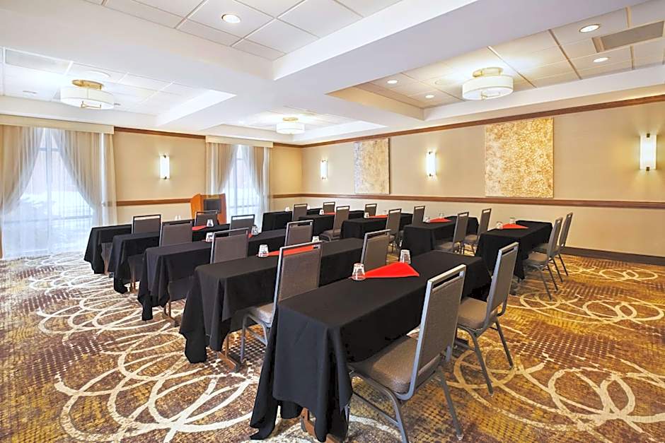 DoubleTree by Hilton Rapid City Downtown Convention Center