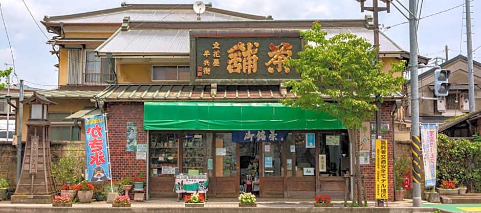 Laffitte Hirai Condominium Hotel