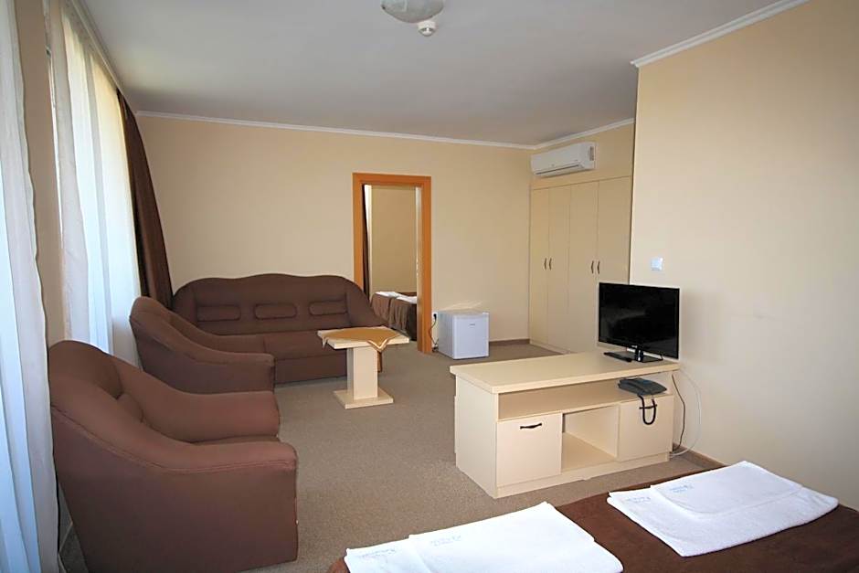 Kamenec Hotel
