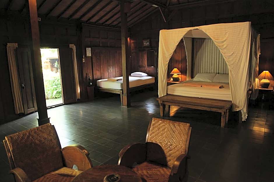 Tembi - Historical Home