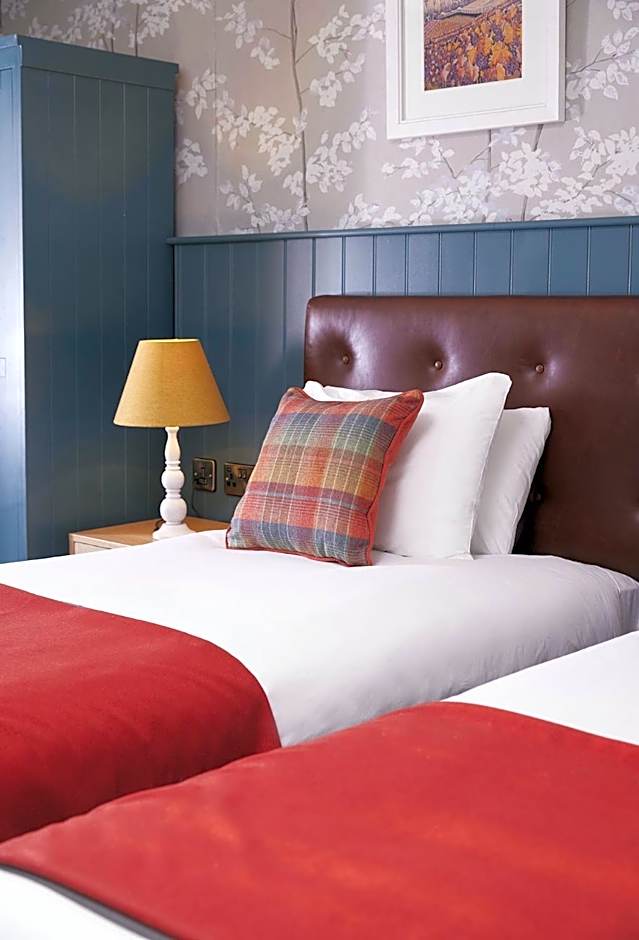 Castle Hotel by Chef & Brewer Collection