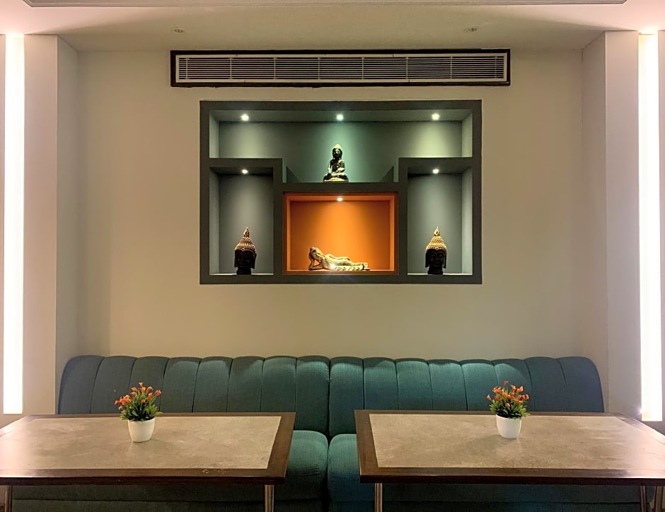 Hotel Royale Residency