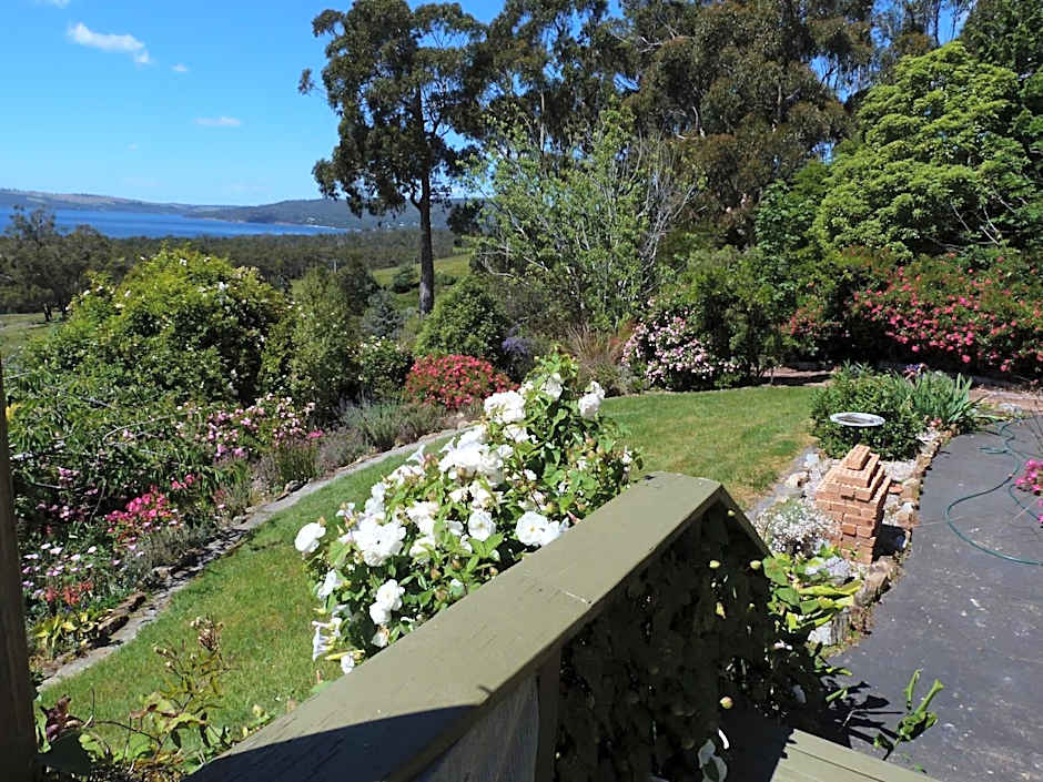 Waterview Gardens B&B