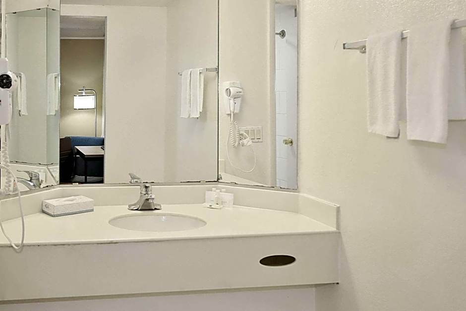 Quality Inn Aurora Denver