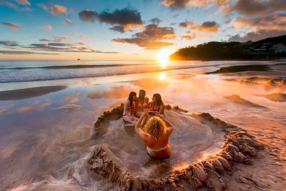 Hot Water Beach TOP 10 Holiday Park