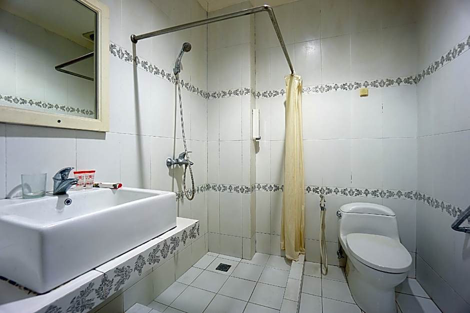 KoolKost near Megamall Manado (Minimum Stay 3 Nights)                                       