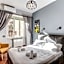 Sapphire Apartment