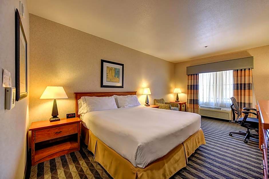 Holiday Inn Express Hotel & Suites Manteca By IHG