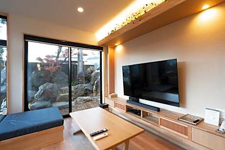 Junior Suite with Garden View