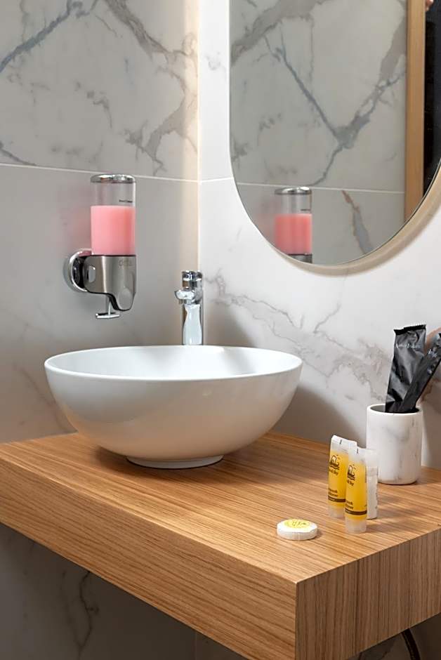 Blue Horizon Apartments