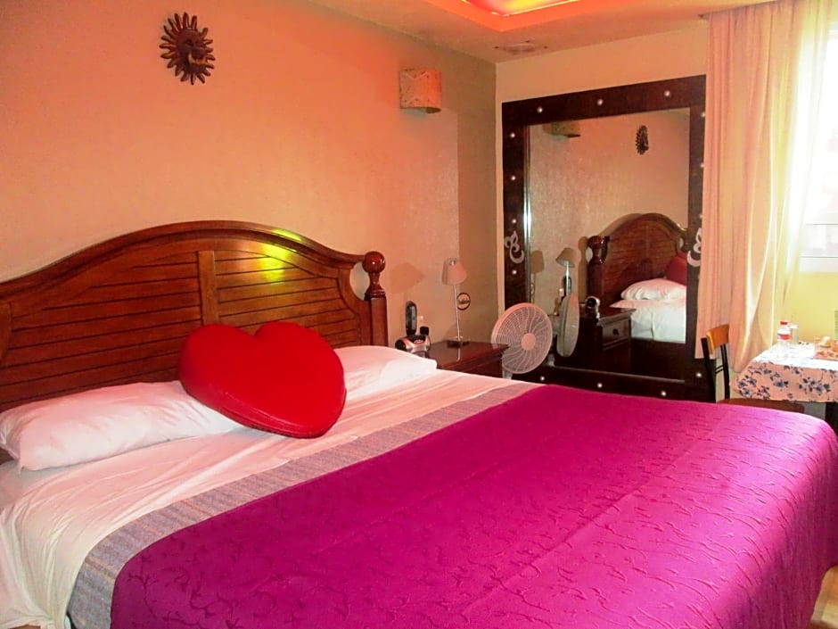 Hotel Real Azteca