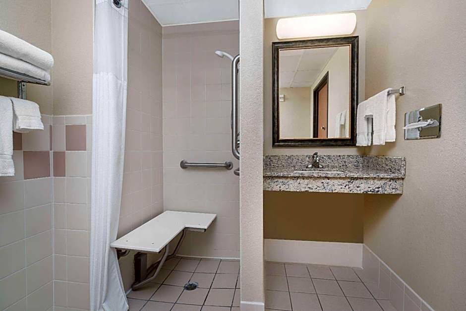 AmericInn by Wyndham Fort Dodge