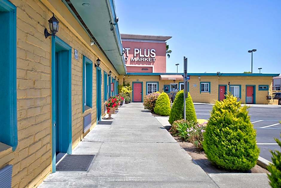 Seaside Inn