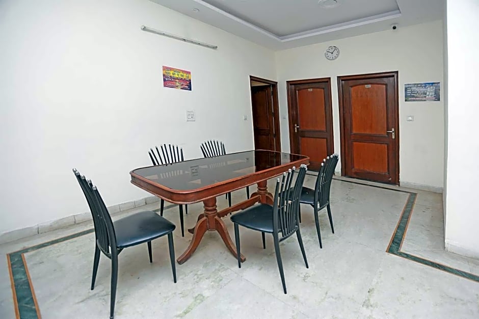 Collection O Vinayak