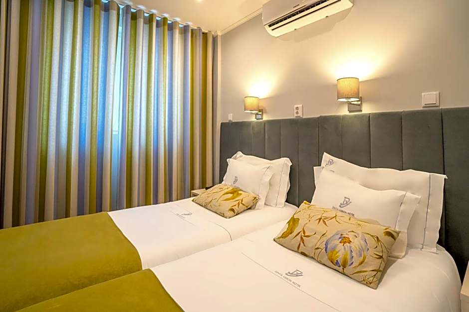 Dinya Lisbon Hotel & Lounge Bar