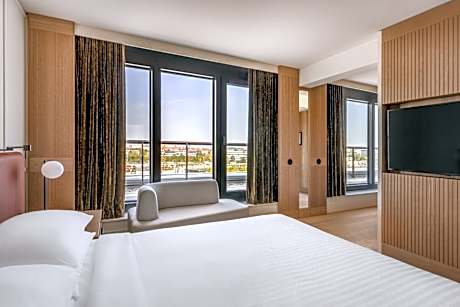 Junior Suite with Balcony