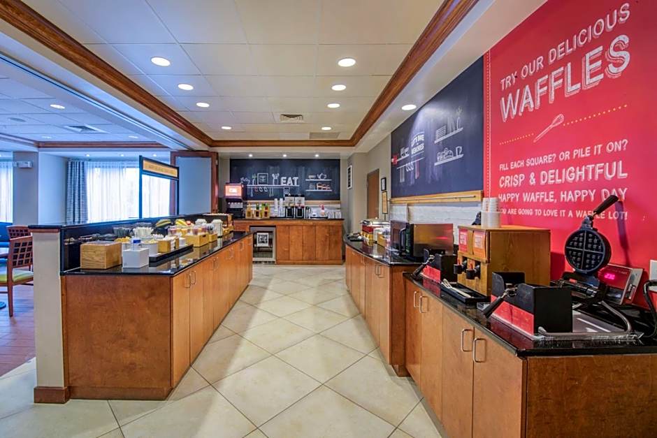 Hampton Inn Wilmington-University Area/Smith Creek Station