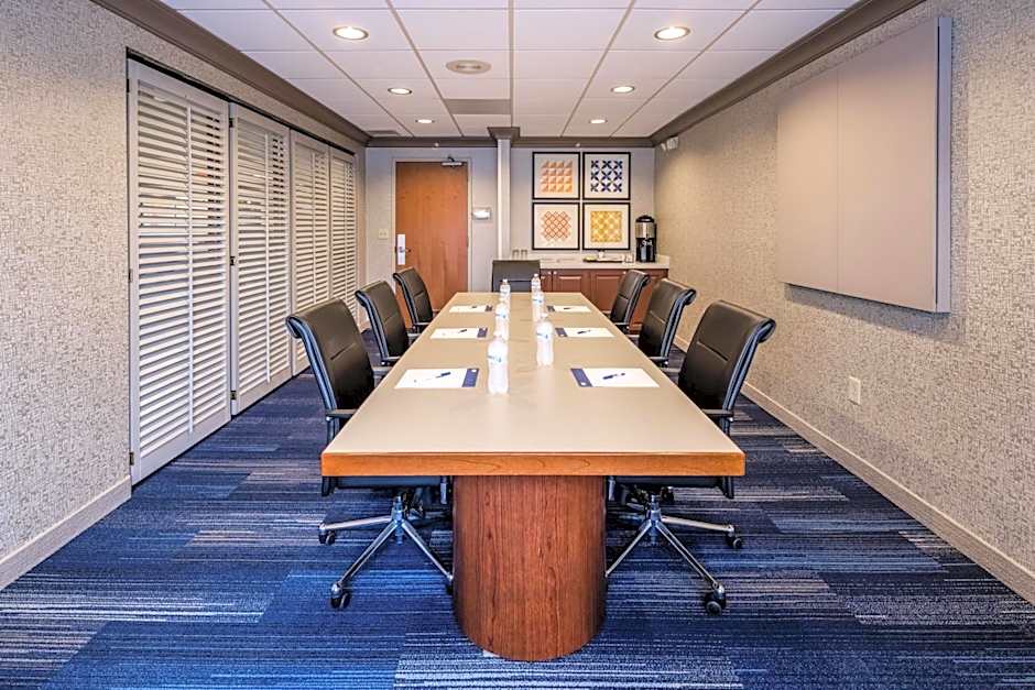 Holiday Inn Express Coventry S - West Warwick Area By IHG