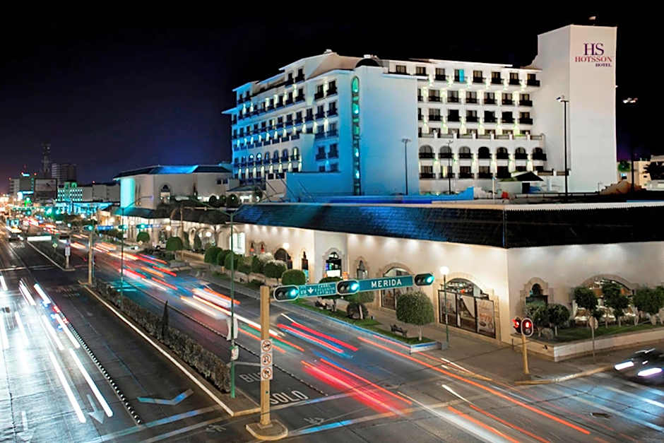 HS HOTSSON Hotel Leon