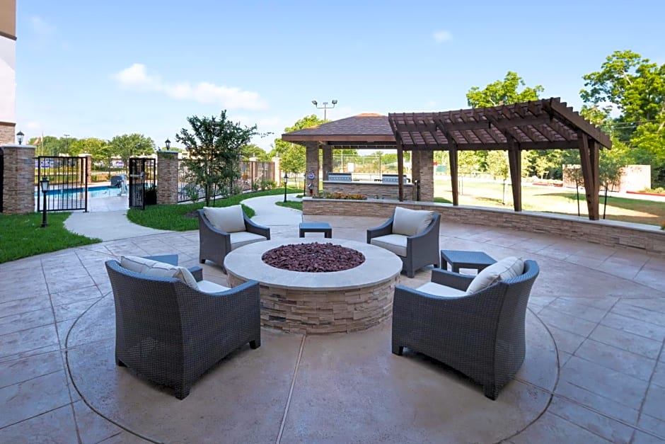 Staybridge Suites - Lake Jackson, an IHG Hotel