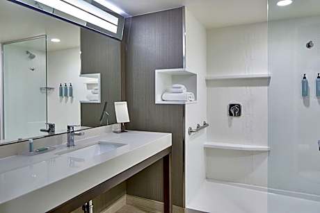 Room, 2 Queen Beds (Hearing Accessible)