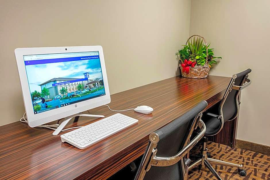 Sleep Inn & Suites Syracuse Airport