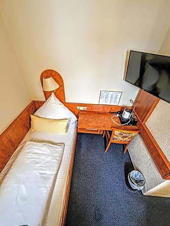 Small Single Room