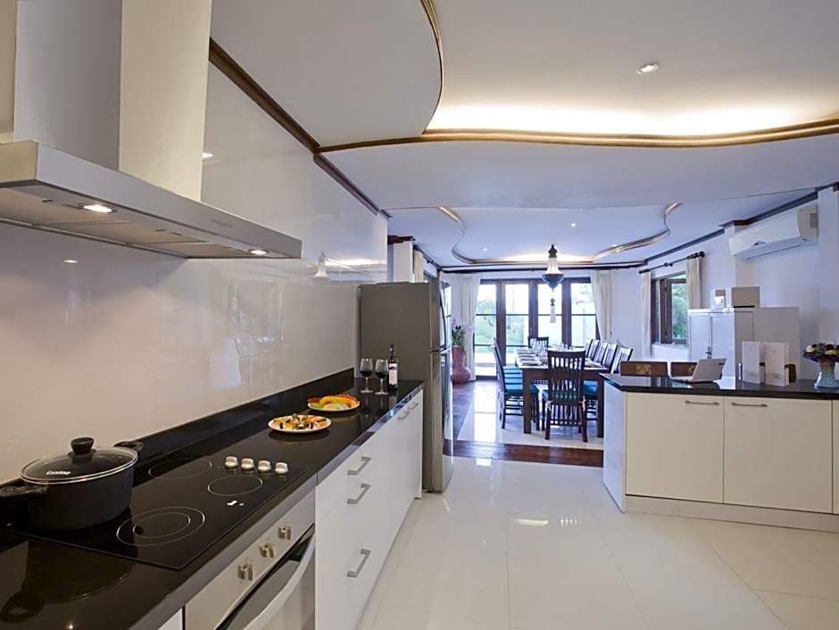 Paradise Island Estate