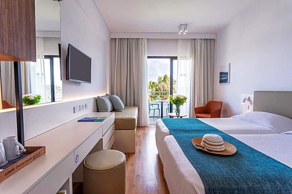 Louis Phaethon Beach